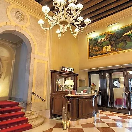 Ca' Vendramin Zago Otel Venedik