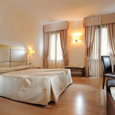 Ca' Vendramin Zago 4* Venedig